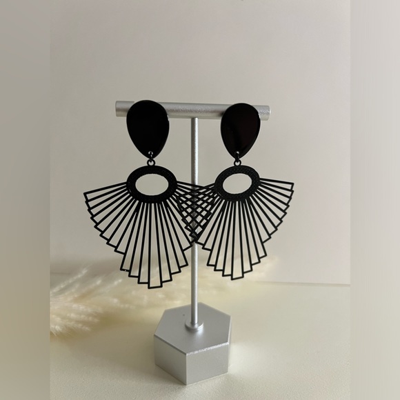 All Black Classic Art Deco Statement Earrings - Trendy Stylish Earrings - Picture 6 of 13